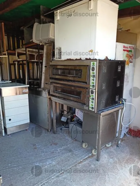 1#9415 Arredi e attrezzature per ristorazione