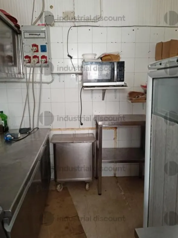 1#9415 Arredi e attrezzature per ristorazione