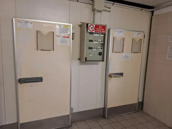 2#8574 Arredi e attrezzature per ristorazione e hotel