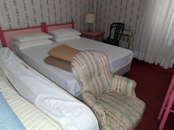 2#8574 Arredi e attrezzature per ristorazione e hotel