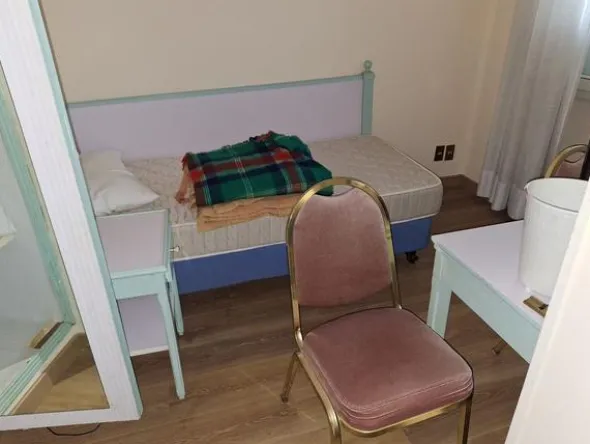 2#8574 Arredi e attrezzature per ristorazione e hotel