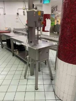 6#7940 Arredi e attrezzature reparto macelleria
