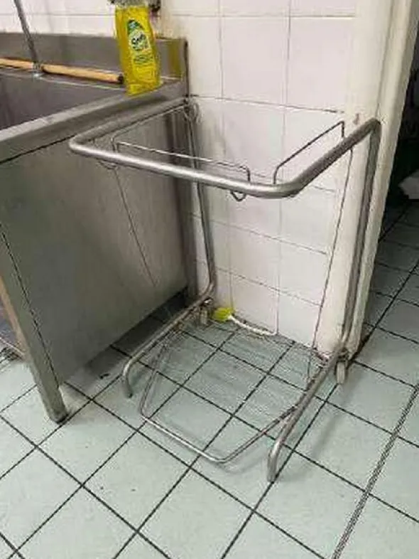 6#7940 Arredi e attrezzature reparto macelleria