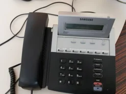 1#8426 Arredi ed apparecchiature elettroniche da ufficio