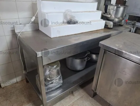 1#10023 Arredi ed attrezzature da cucina