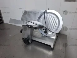 1#10023 Arredi ed attrezzature da cucina