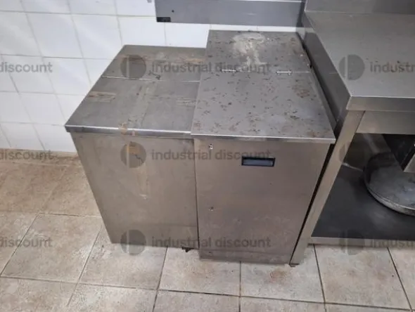 1#10023 Arredi ed attrezzature da cucina