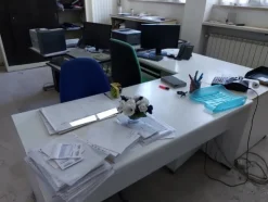 8#7722 Arredi e macchine da ufficio