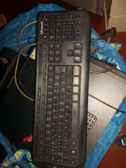 1#8116 Arredi e macchine elettroniche da ufficio