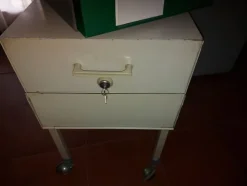 1#8116 Arredi e macchine elettroniche da ufficio