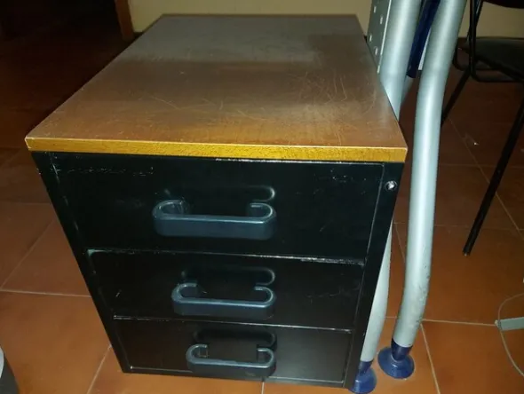 1#8116 Arredi e macchine elettroniche da ufficio