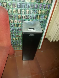1#8116 Arredi e macchine elettroniche da ufficio