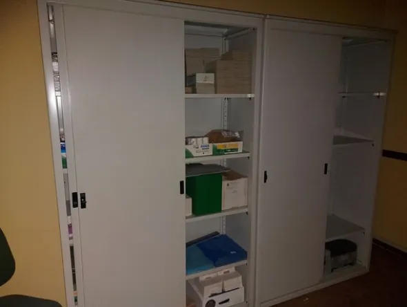 1#8116 Arredi e macchine elettroniche da ufficio