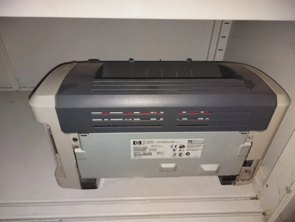 1#8116 Arredi e macchine elettroniche da ufficio