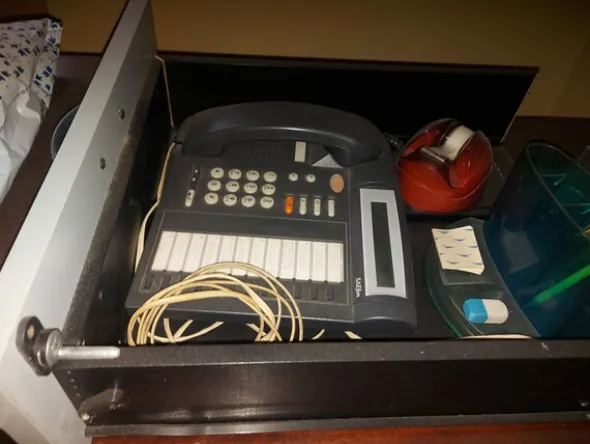1#8116 Arredi e macchine elettroniche da ufficio