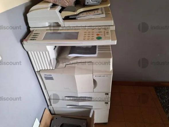 15#9286 Arredi e macchine elettroniche da ufficio.