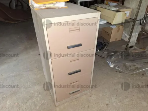 15#9286 Arredi e macchine elettroniche da ufficio.