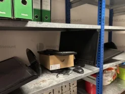 1#8931 Arredi e macchine eletttroniche da ufficio