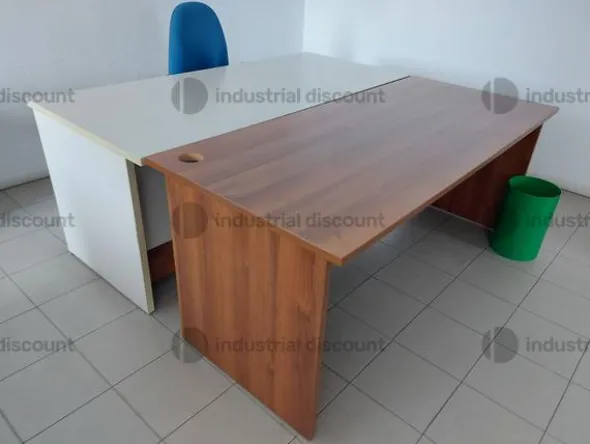 1#8823 Arredo attrezzature d'ufficio e scaffalature da negozio