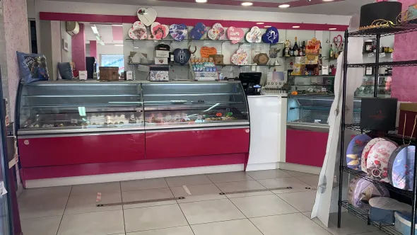 Arredo bar pasticceria completo