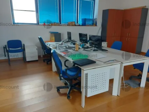 1#10107 Arredo da ufficio ed attrezzature elettroniche d'ufficio