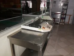 12#7897 Arredo e attrezzature da supermercato