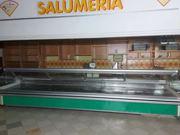 12#7897 Arredo e attrezzature da supermercato