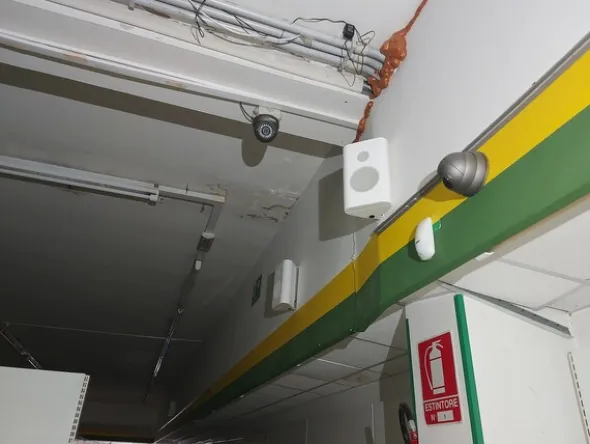 12#7897 Arredo e attrezzature da supermercato