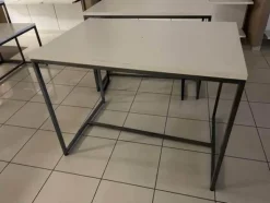 22#7897 Arredo e attrezzature negozio abbigliamento