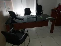 25#7897 Arredo e attrezzature ufficio