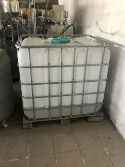 3#79980 Arredo e materiale da ufficio serbatoi cisterne e compressore Abac