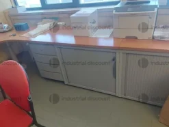 96#8613 Arredo uffici e macchine elettroniche