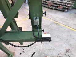 AR747 - Strettoio italpresse