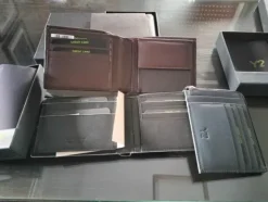 1#8800 Articoli di pelletteria