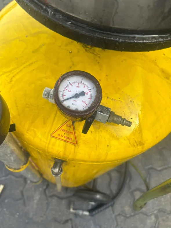 ASPIRATORE OLIO MOTORE PNEUMATICO