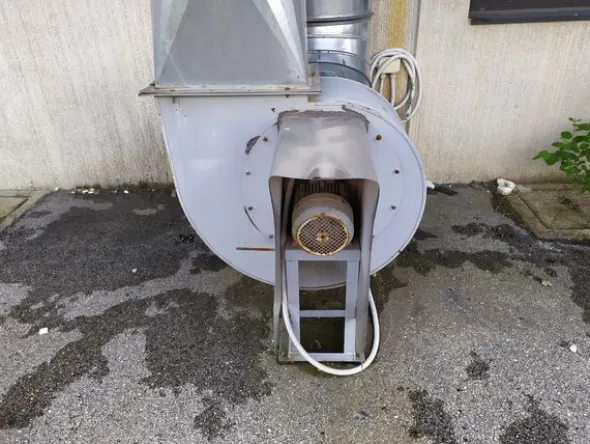 14#5304 Aspiratori a sacco e ventilatori con tubazioni