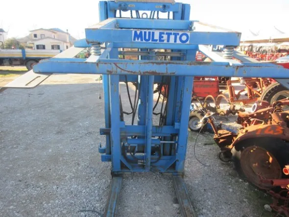 17#7078 Attezzature agricole
