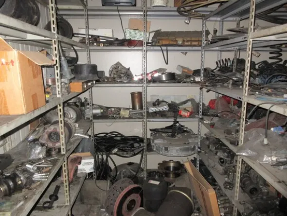 17#6938 Attrezzatture perofficina