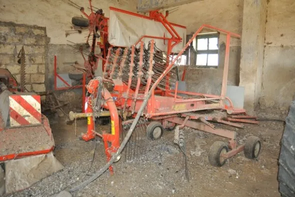 2#7012 Attrezzatura agricola