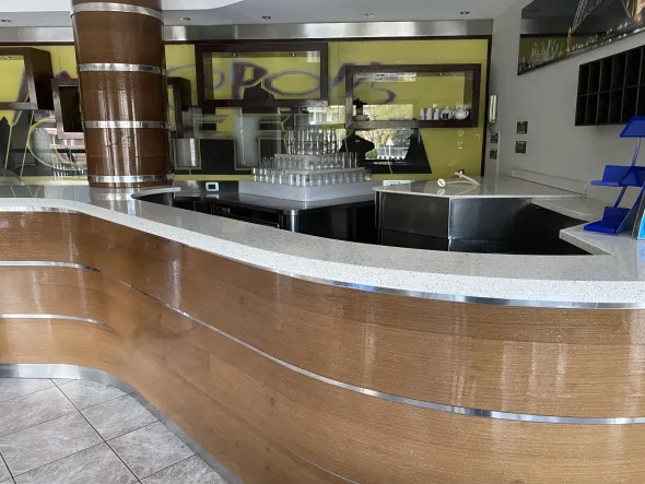 ATTREZZATURA BAR TAVOLA CALDA