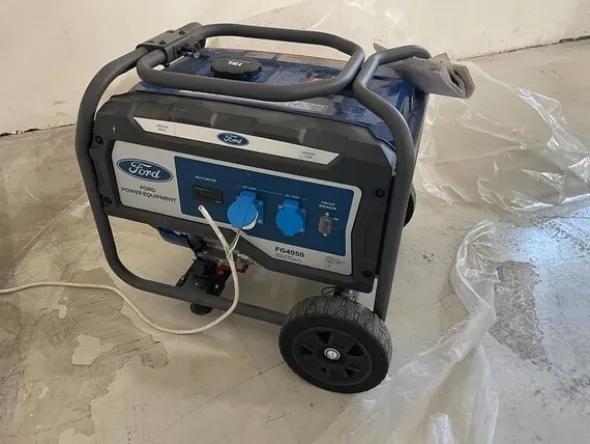 4#8098 Attrezzatura da cantiere edile