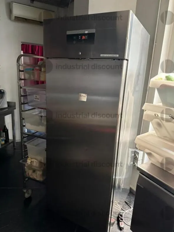 2#9447 Attrezzatura da cucina professionale
