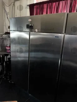 2#9447 Attrezzatura da cucina professionale