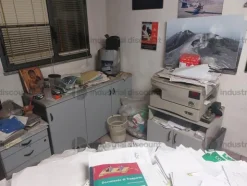 25#7632 Attrezzatura e arredi per ufficio