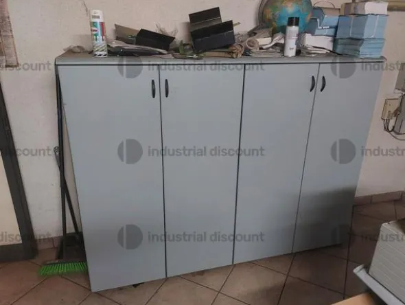 25#7632 Attrezzatura e arredi per ufficio