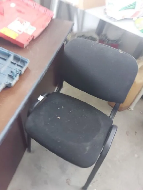1#8353 Attrezzatura edile e mobili da ufficio