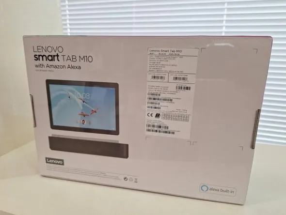 1#8661 Attrezzatura elettronica e arredamento negozio