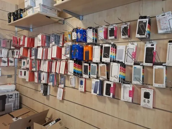 1#8661 Attrezzatura elettronica e arredamento negozio
