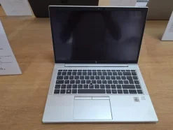1#8661 Attrezzatura elettronica e arredamento negozio