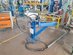11#10261 Attrezzatura elettronica, meccanica, scaffalature
